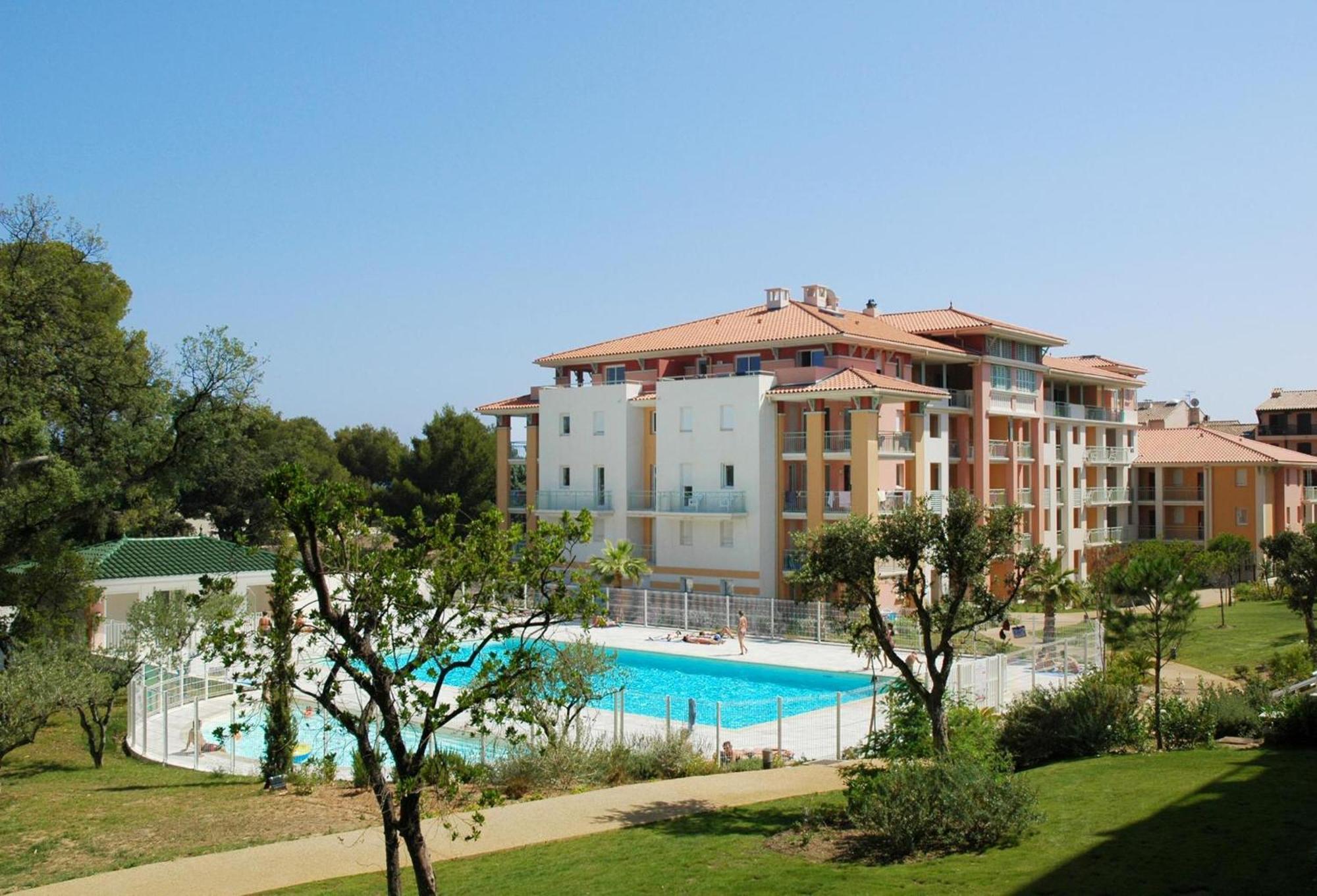 Vacanceole - Les Calanques Du Parc Fréjus Exterior foto